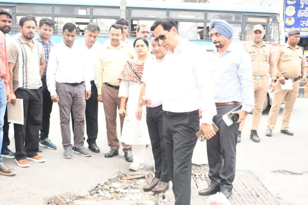 हल्द्वानी शहर में 230 करोड़ की सड़क एवं ड्रेनेज परियोजनायें समयबद्ध और गुणवत्तापूर्ण किये जांए : कुमाऊं आयुक्त।